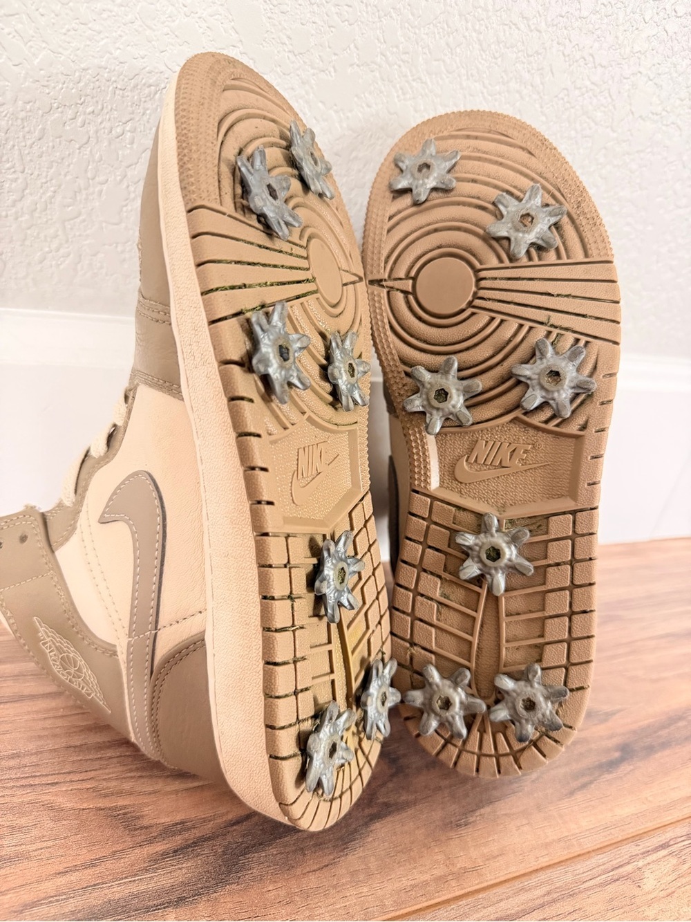Nike Air Jordan 1 w/ Golfkicks DIY Spikes Mid Taupe Cream High-Top Golf Shoes 6 - Picture 7 of 8